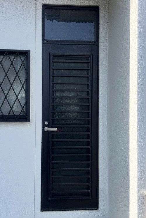 大平トーヨー住器の【佐野市】簡単リフォーム＜リシェント勝手口ドア＞の施工前の写真1