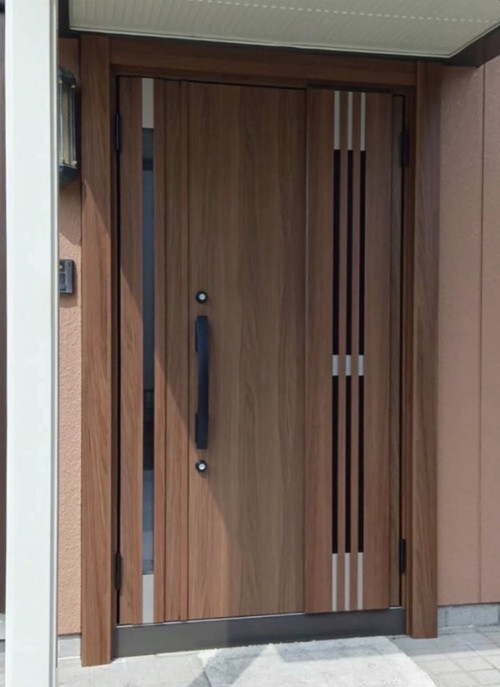 大平トーヨー住器の【小山市】簡単リフォーム＜リシェント玄関ドア＞の施工後の写真2