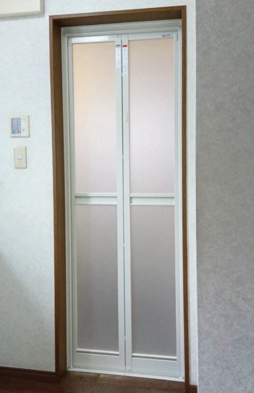 大平トーヨー住器の【栃木市】簡単リフォーム＜リシェント浴室折戸＞の施工後の写真1