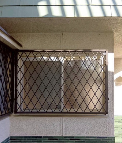 大平トーヨー住器の【佐野市】簡単リフォーム＜アルミ面格子＞の施工後の写真2