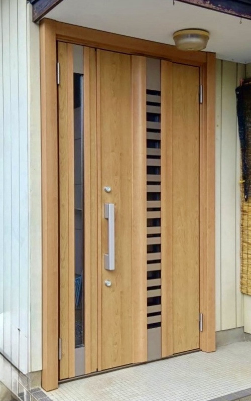 大平トーヨー住器の【栃木市】簡単リフォーム＜リシェント玄関ドア＞の施工後の写真3