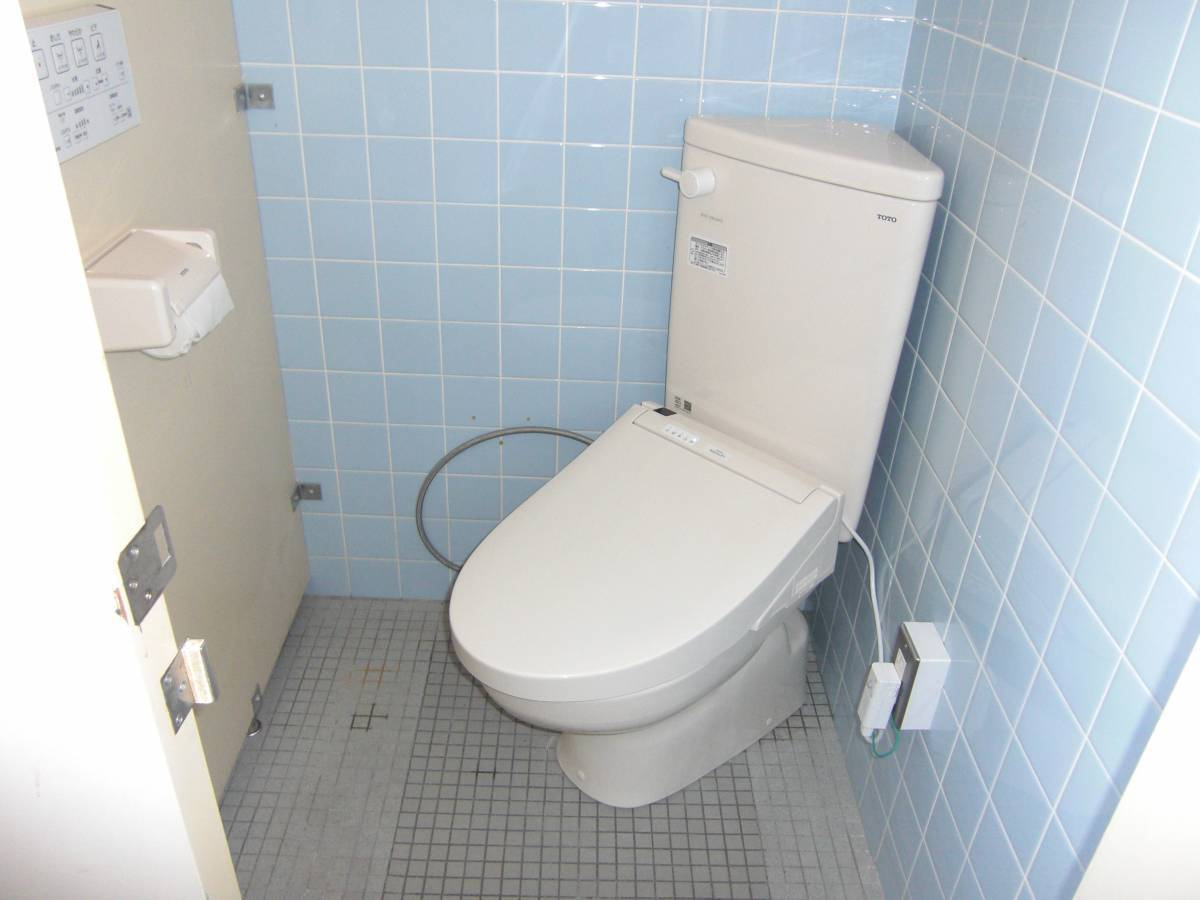 松本トーヨー住器の愛南町　トイレリフォームの施工後の写真1