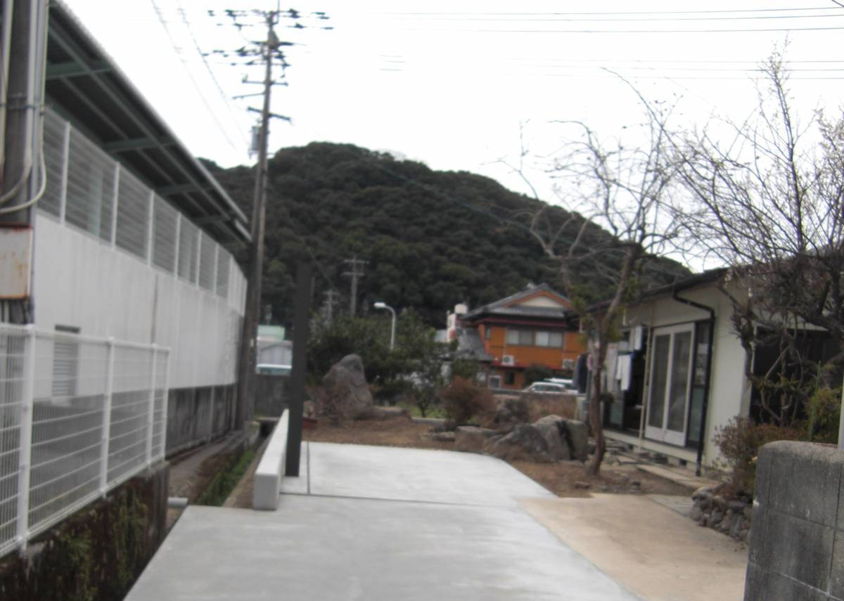松本トーヨー住器の愛南町　カーポート＆フェンス工事の施工前の写真2