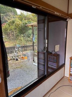 松本トーヨー住器の愛南町 内窓インプラス取付 補助金活用の施工後の写真2