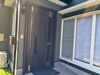 松本トーヨー住器の愛南町 玄関リフォームの施工後の写真1