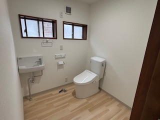 松本トーヨー住器の愛南町、トイレリフォーム、補助金活用の施工後の写真2