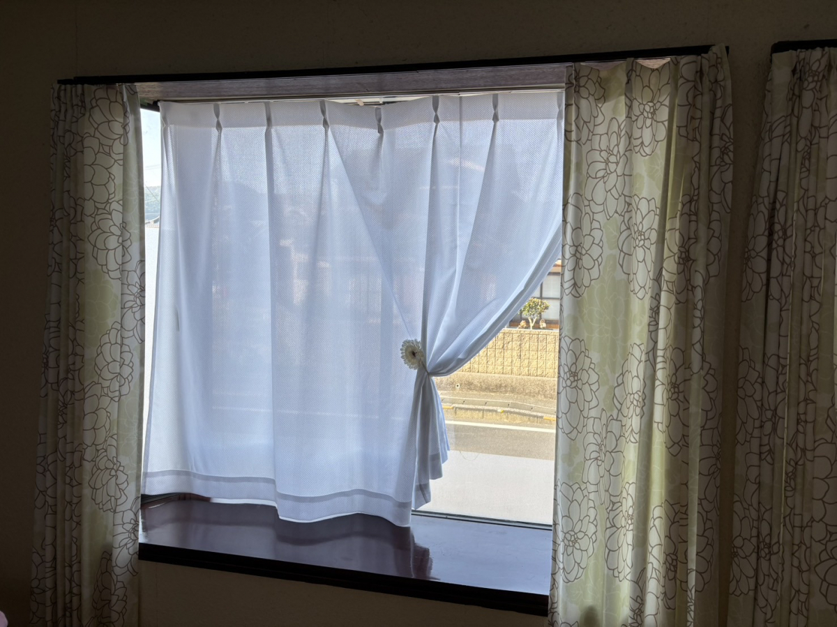 松本トーヨー住器の愛南町、窓リフォーム、補助金活用、内窓の施工前の写真1