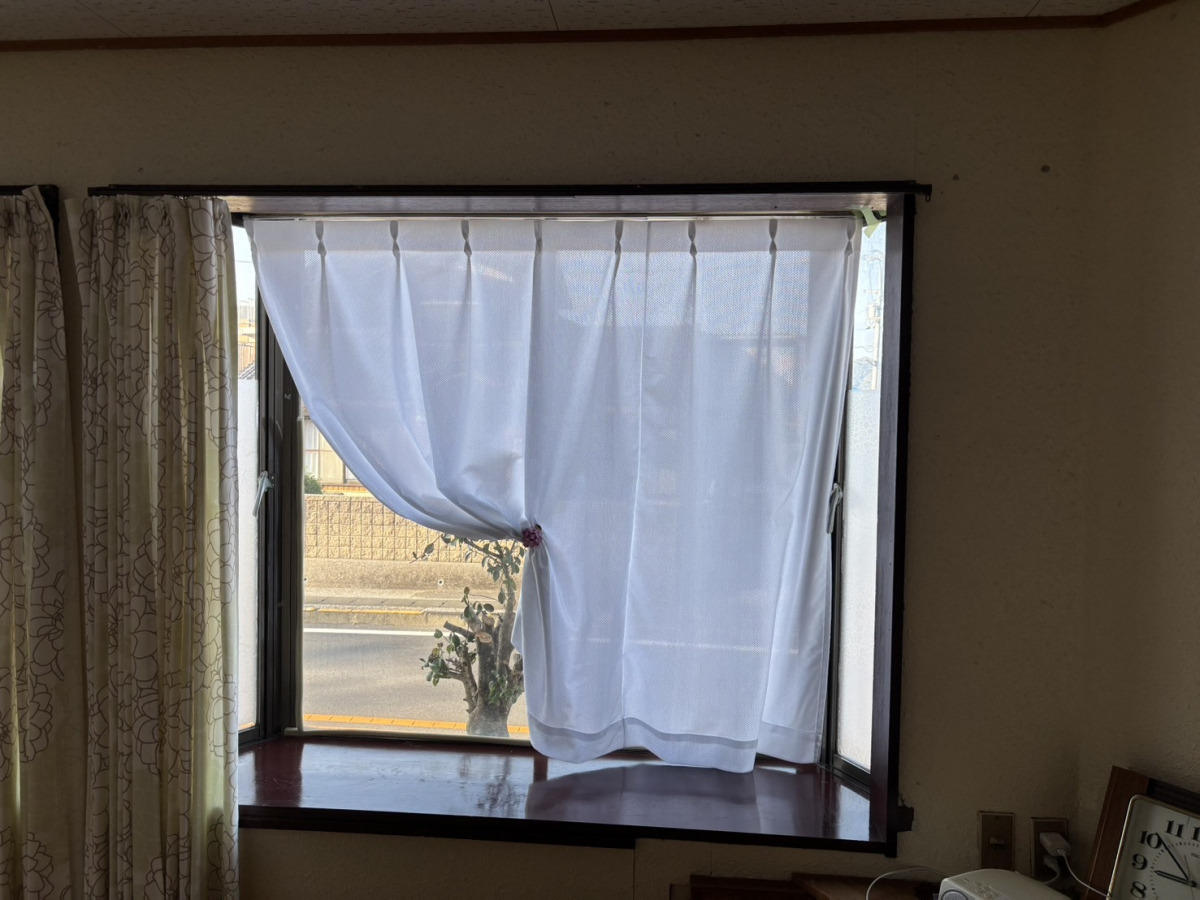 松本トーヨー住器の愛南町、窓リフォーム、補助金活用、内窓の施工前の写真2