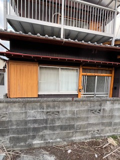 松本トーヨー住器の愛南町、窓リフォーム、補助金活用、カバー工法の施工前の写真1