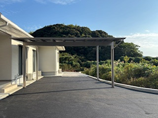 松本トーヨー住器の愛南町、カーポート工事、フーゴＦの施工後の写真2