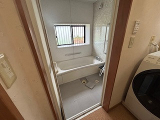 松本トーヨー住器の愛南町、バスルームリフォーム、トイレリフォーム、補助金活用の施工前の写真1