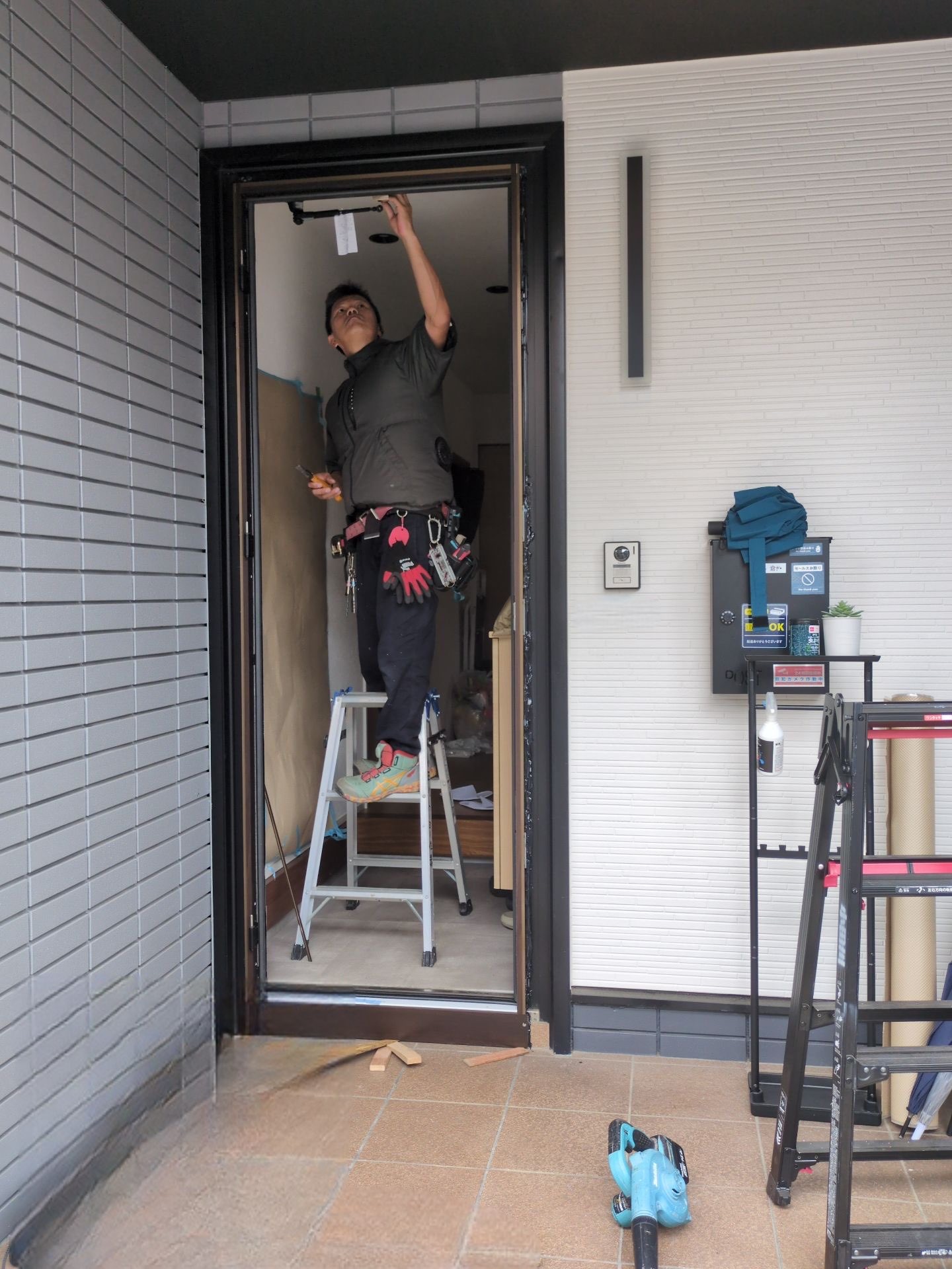 MADOORの【大田区】カードキーで楽々開閉💳(玄関ドアリシェント)の施工事例詳細写真1