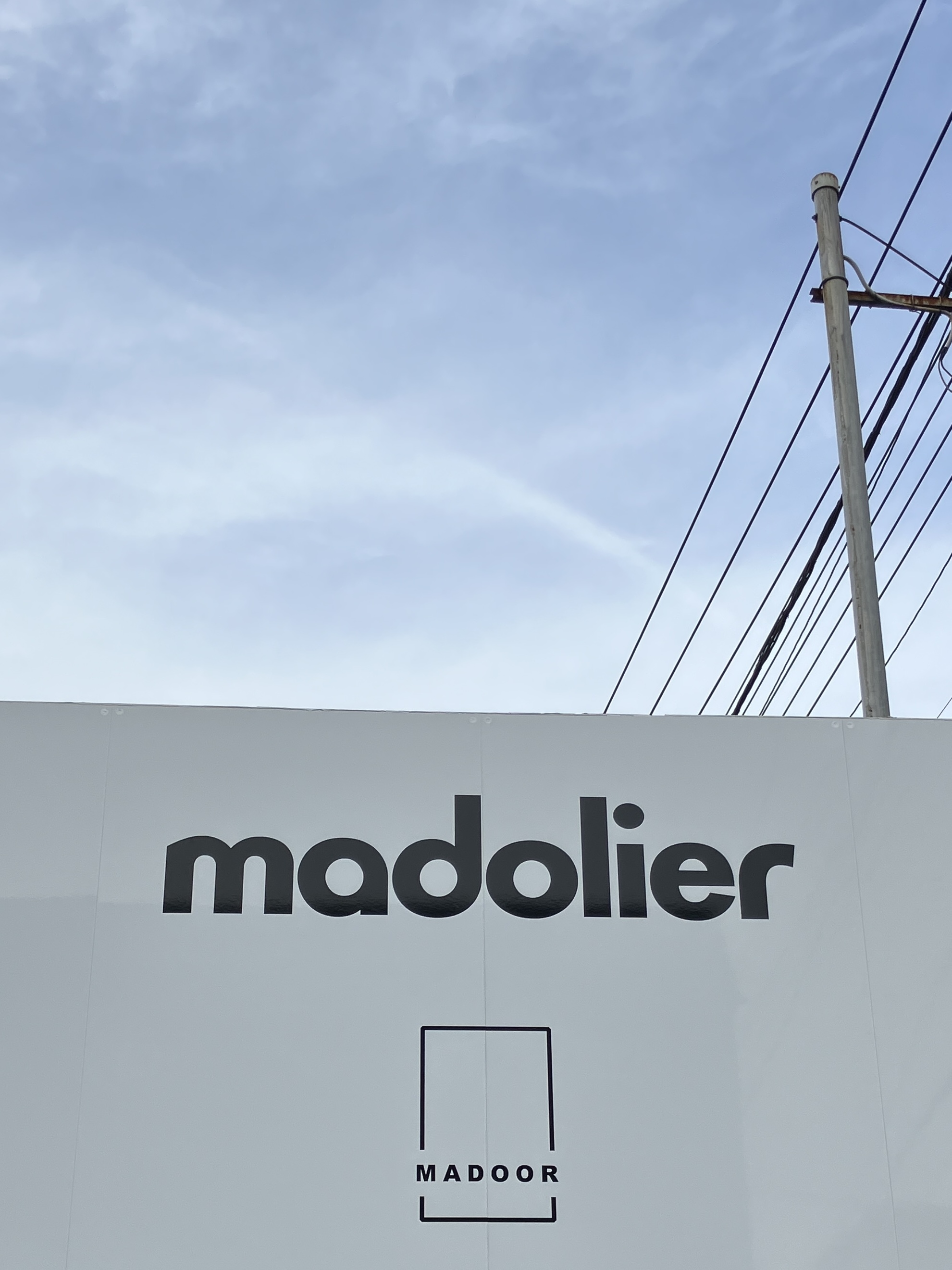 看板新しくなりました✨ MADOORのブログ 写真1