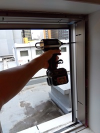 MADOORの【渋谷区】防犯ガラスと内窓で防犯対策🏢（窓交換リプラスマンション用・内窓インプラス）の施工事例詳細写真3