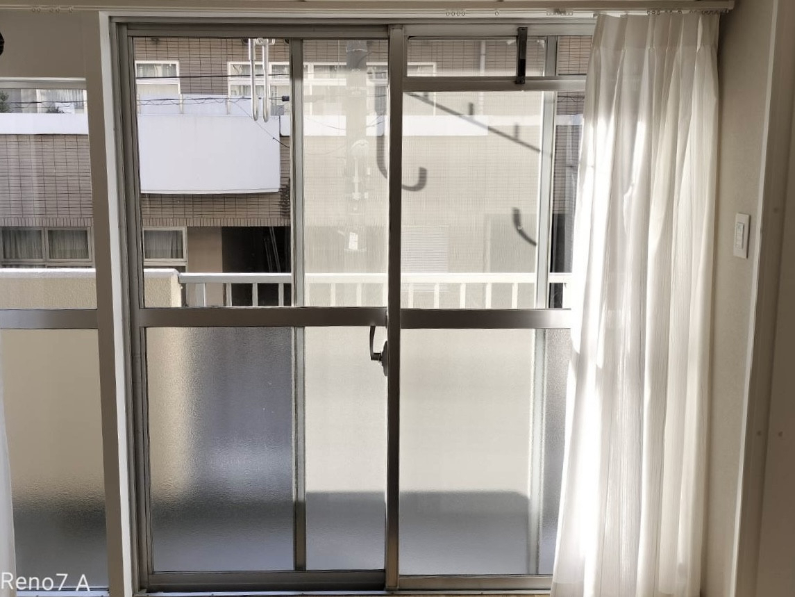 MADOORの【品川区】開かない窓にも内窓付けたいとのご依頼いただきました（内窓インプラス）の施工前の写真3