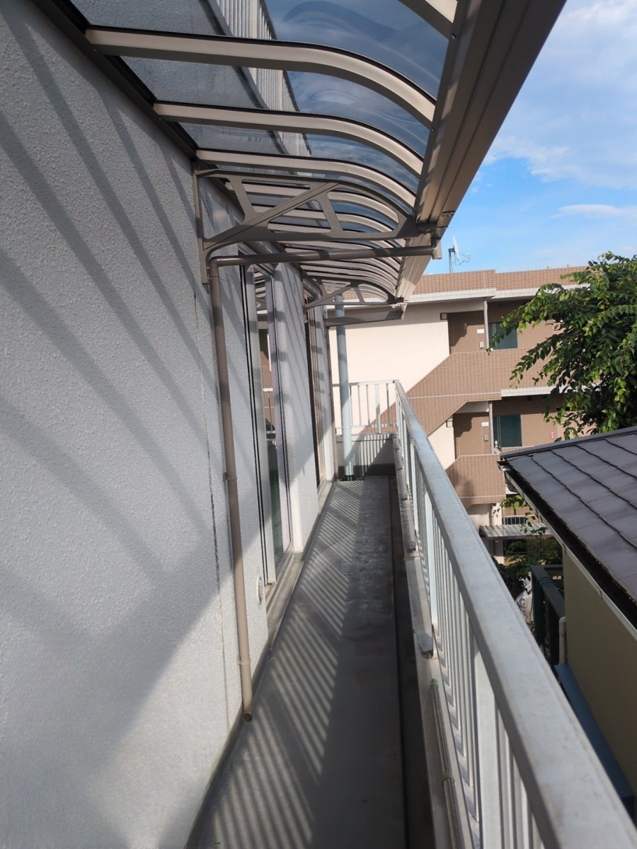 MADOORの【世田谷区】バルコニーに屋根が欲しい！（テラス屋根テラスVS）の施工後の写真2