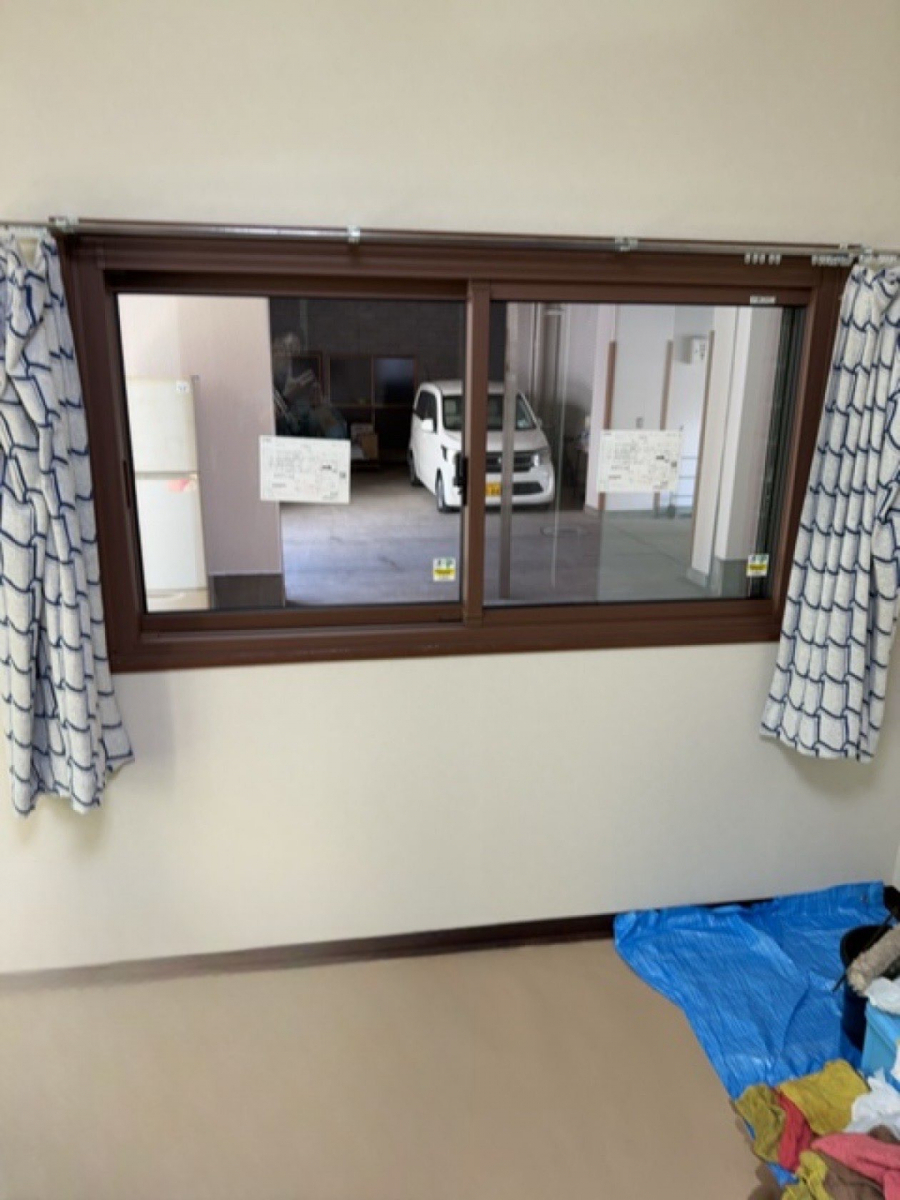 MADOORの【横浜市鶴見区】窓交換でお部屋の印象チェンジ!(窓交換マンション用リプラス)の施工後の写真1