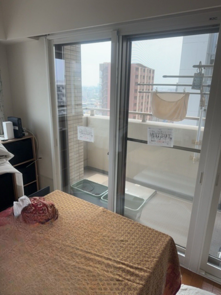 MADOORの【品川区】マンション戸別リフォーム🏢内窓の箇所を増やして防音と断熱効果◎（内窓インプラス）の施工後の写真1