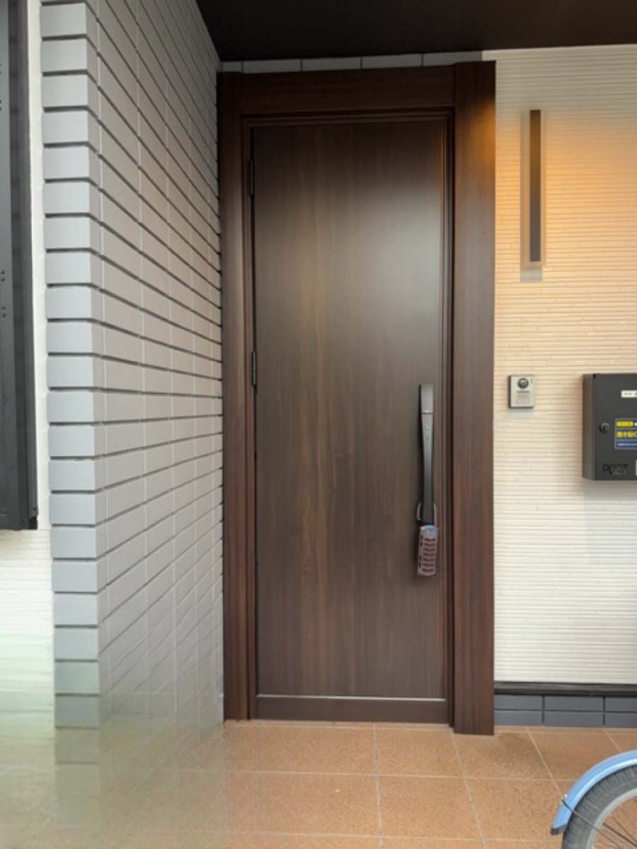 MADOORの【大田区】カードキーで楽々開閉💳(玄関ドアリシェント)の施工後の写真2