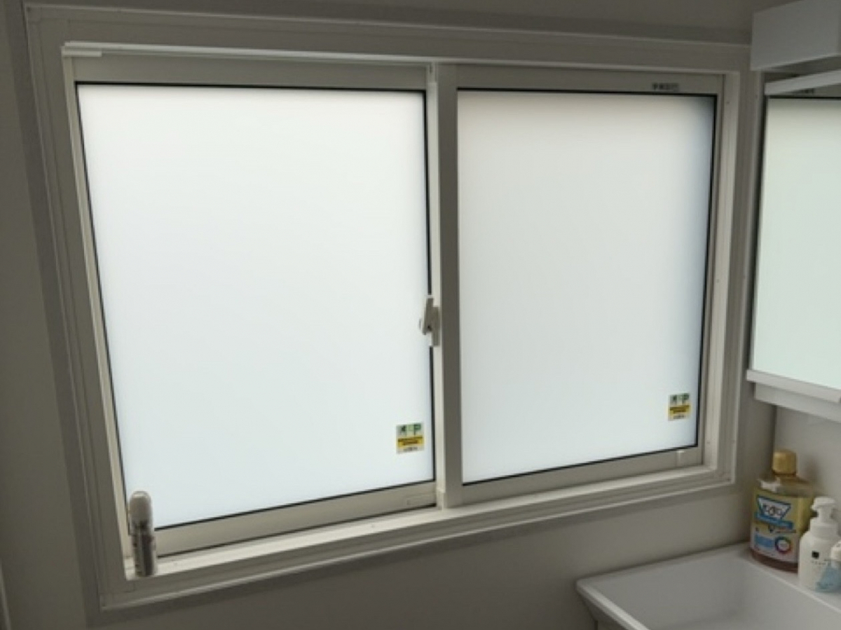 MADOORの【目黒区】フロストガラスの窓に交換で防犯対策🏠(窓交換リプラス)の施工後の写真1