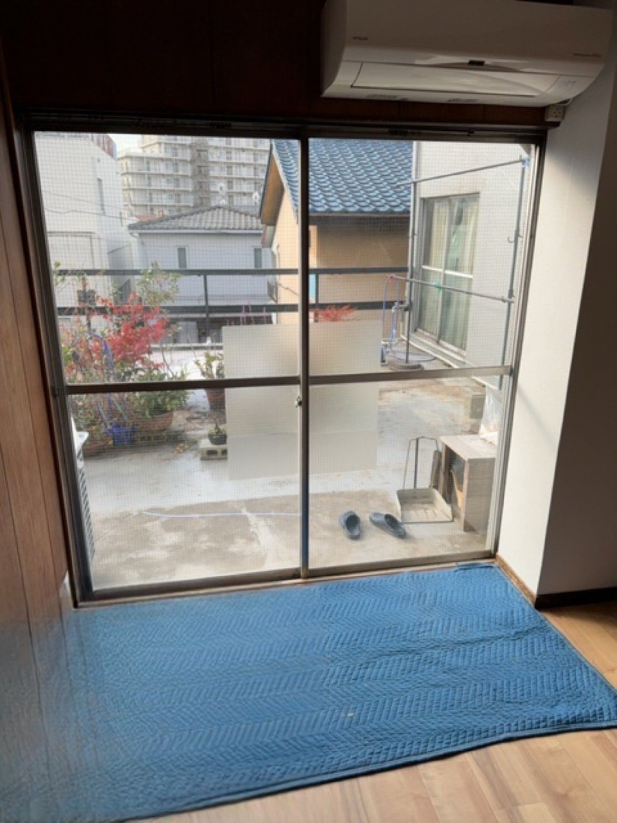 MADOORの【大田区】非木造でも窓交換１DAYリフォーム🏢（窓交換リプラスマンション用）の施工前の写真2