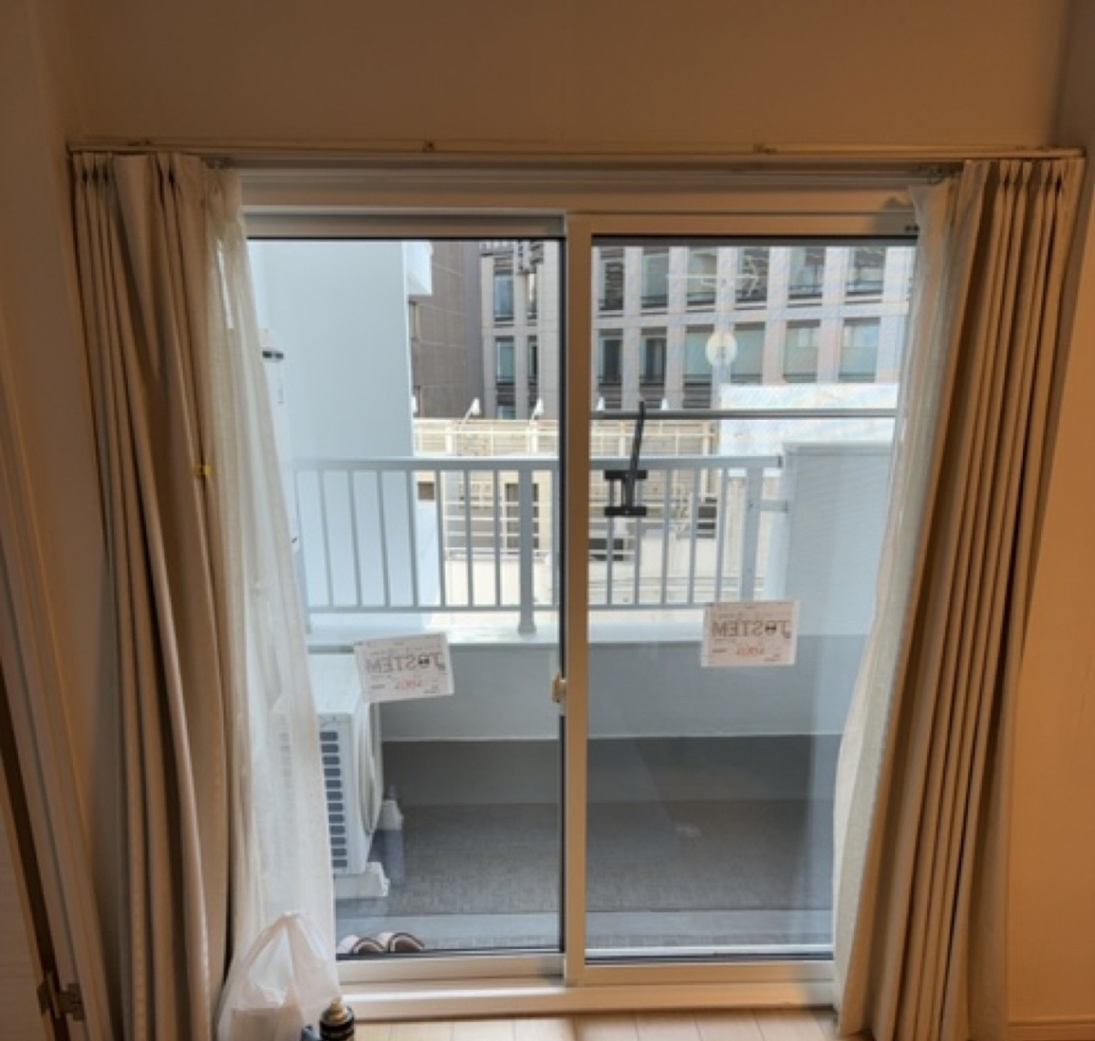 MADOORの【品川区】補助金利用でお気軽に防音対策！（取替窓リプラスマンション用）の施工後の写真3