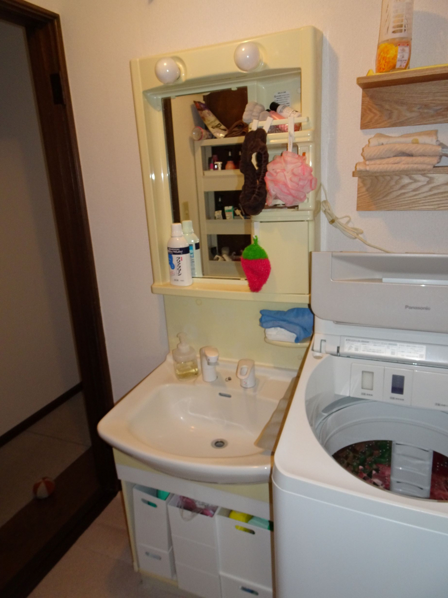 Live a Life(リブアライフ）のキッチンコーナーを目立たなく清潔にの施工前の写真2