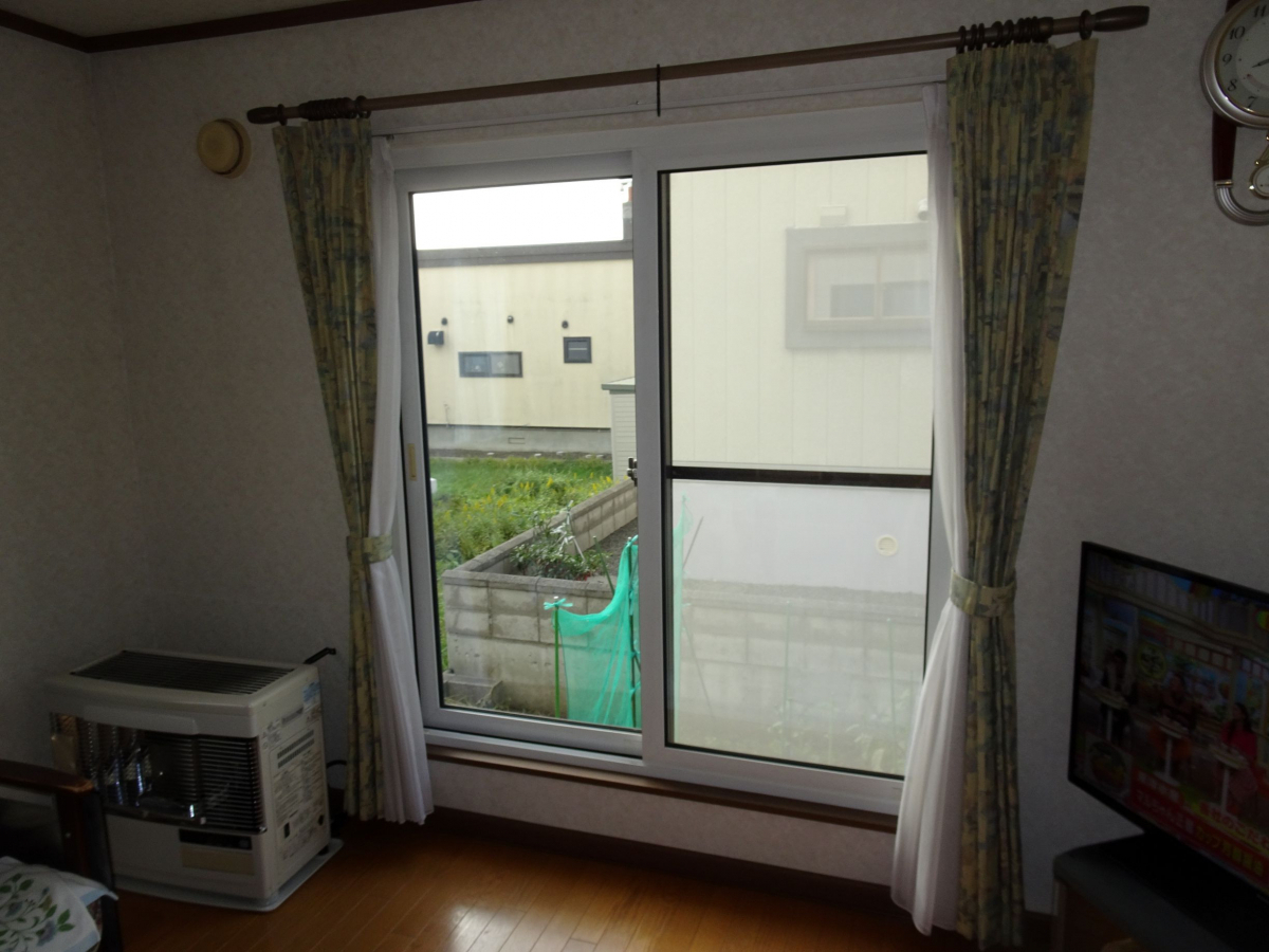 Live a Life(リブアライフ）の居間の気密対策は最優先の施工前の写真1