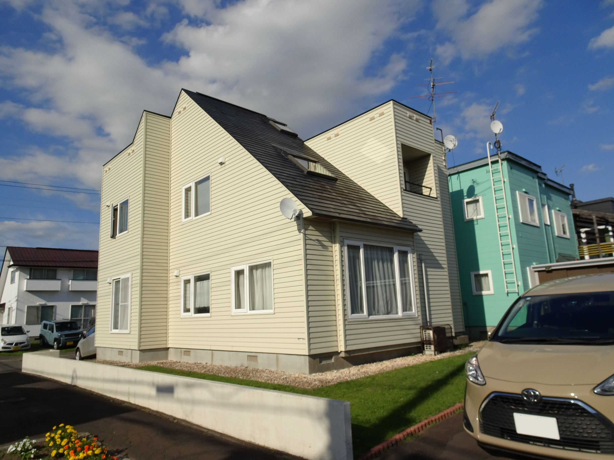 Live a Life(リブアライフ）の初めての外壁塗装の施工前の写真1