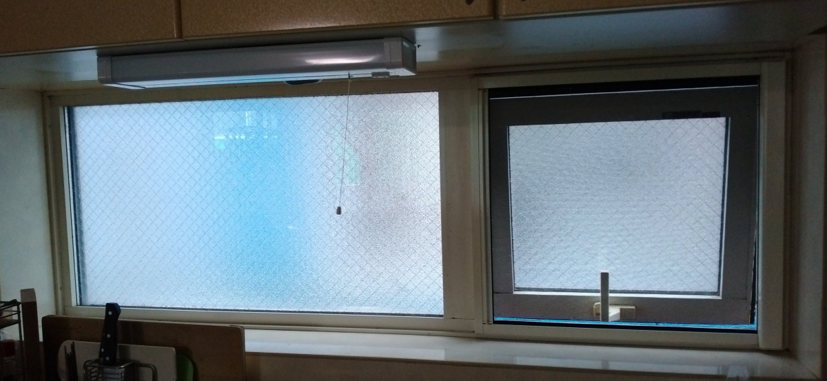 下川原アルミ工業のすきま風対策に内窓！の施工前の写真1