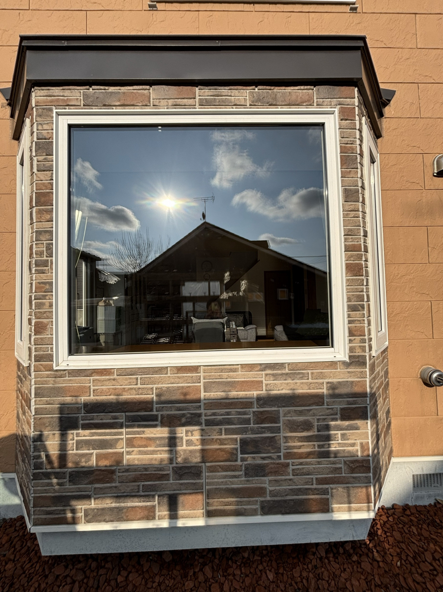 下川原アルミ工業の内部結露で汚れがひどく、お取替えしましたの施工後の写真2