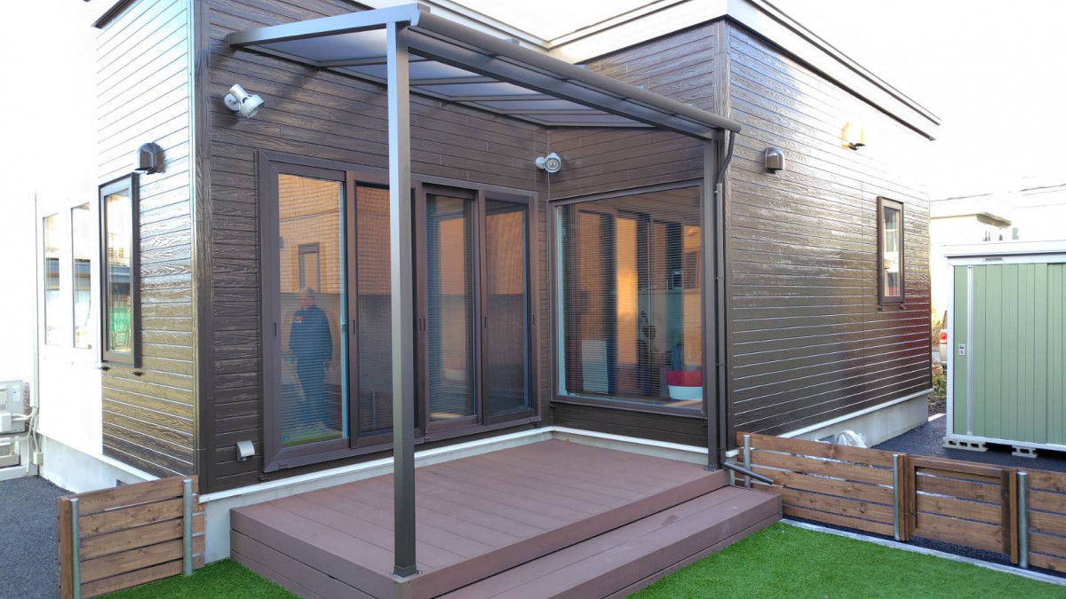 下川原アルミ工業の屋根付きテラスにできますの施工後の写真2