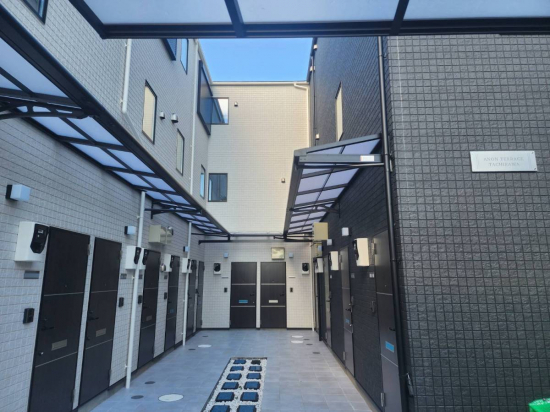 はやぶさアルミのスピーネ　屋根施工事例写真1