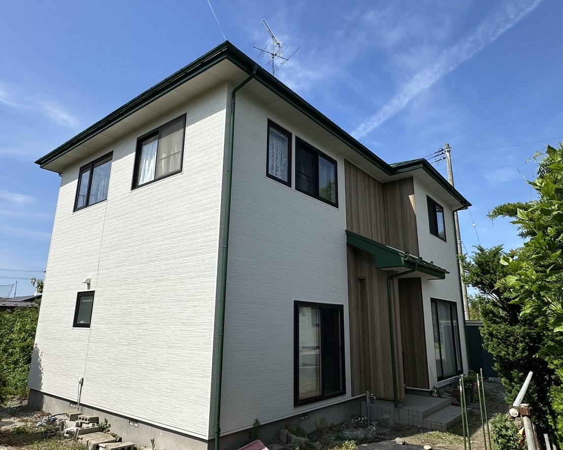 八戸トーヨー住器の【お家の印象、ガラッとチェンジ!外壁リフォームで気分もリフレッシュ♪】の施工後の写真1