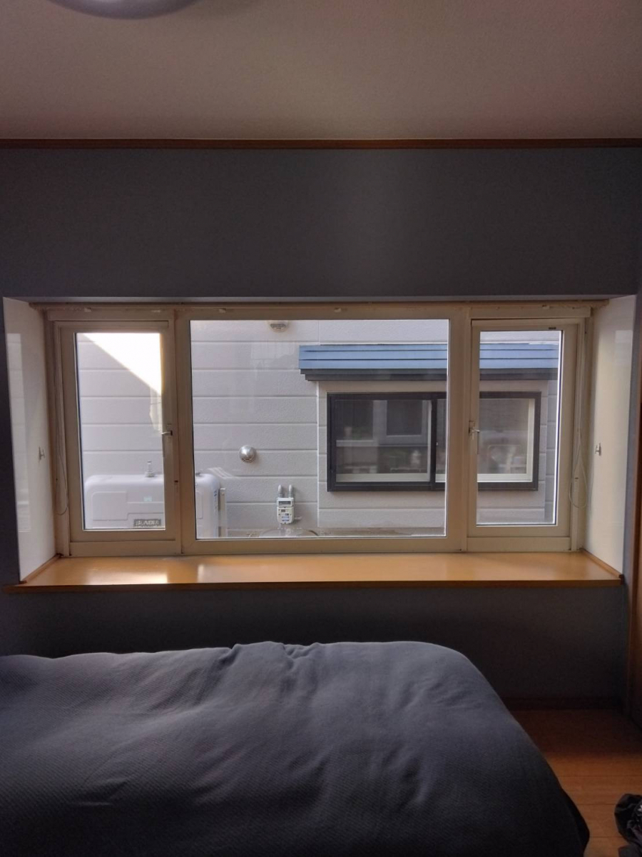 八戸トーヨー住器の八戸市　 LIXILリシェント高断熱ドア＆内窓W工事！先進的窓リノベ補助金でお得に！💰の施工前の写真2