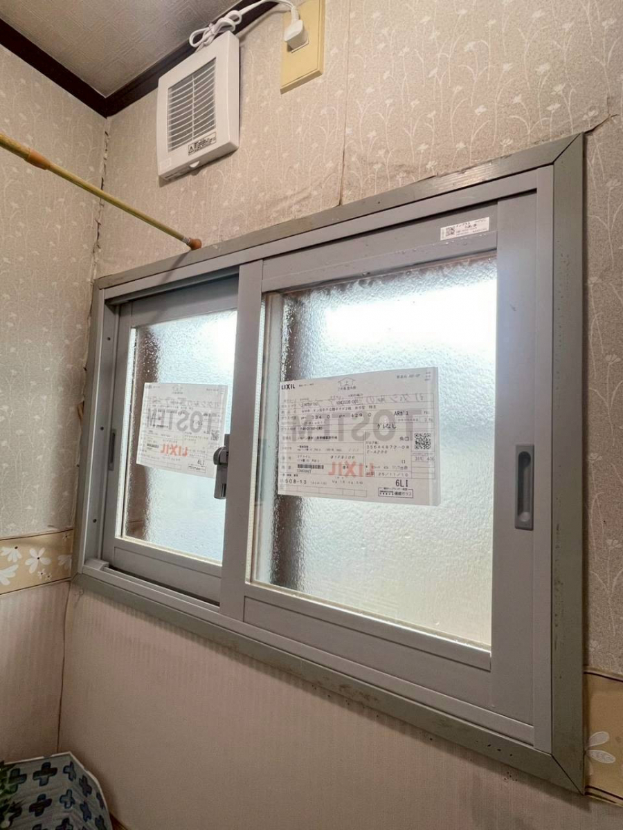 八戸トーヨー住器の🏠❄️ 八戸市で実感！LIXIL「インプラス」で冬の寒さ・結露対策は完璧！快適な住宅兼事務所を実現✨の施工後の写真1