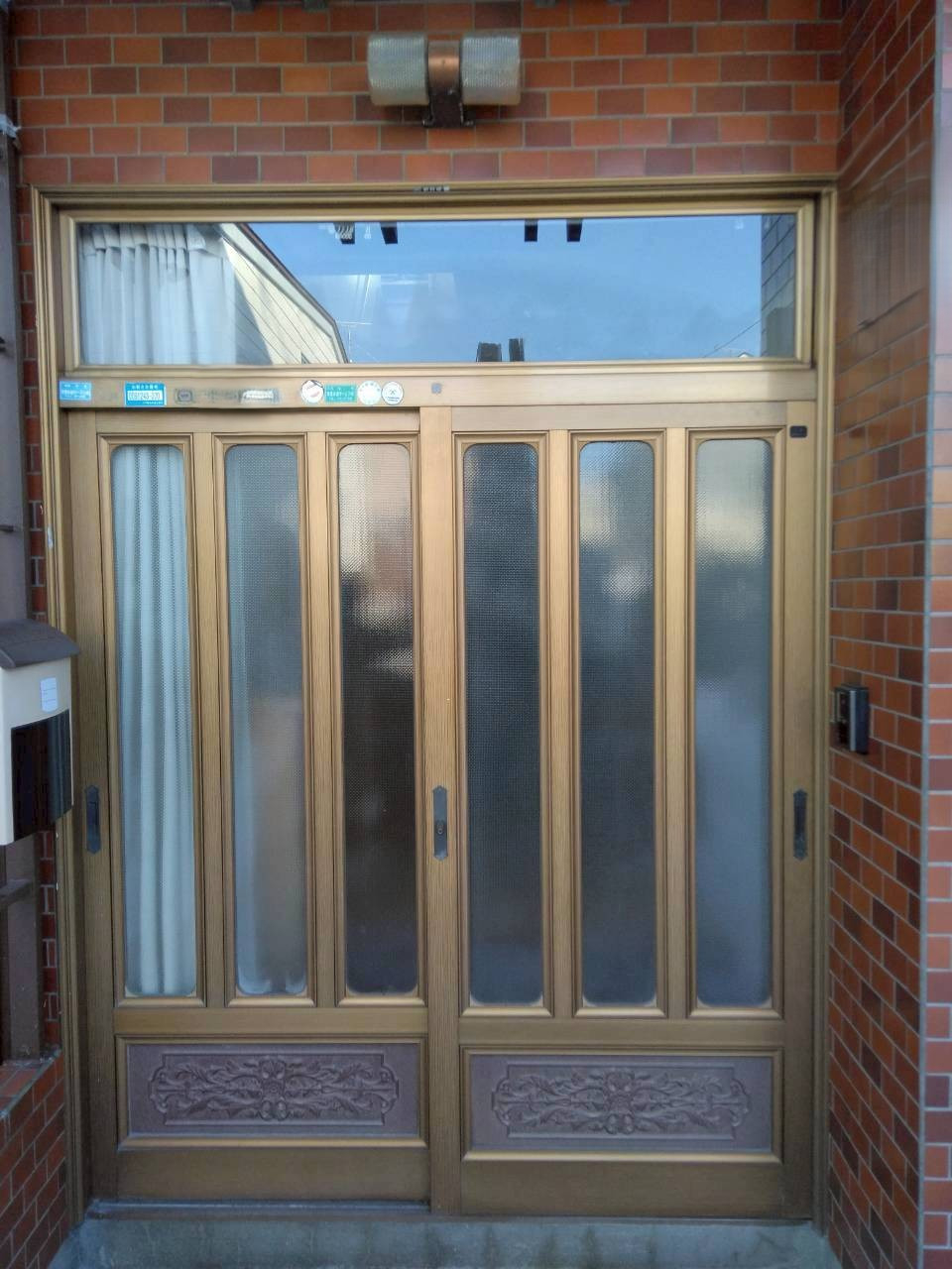 八戸トーヨー住器のたった1日で劇的チェンジリフォーム！✨ 八戸の冬もおしゃれにリシェント引き戸！の施工前の写真1