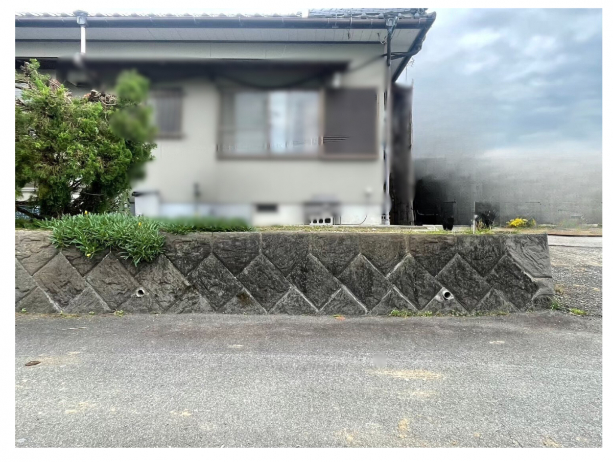 肥後トーヨー住器の熊本県玉名市 Y様邸 フェンス取付工事の施工前の写真1