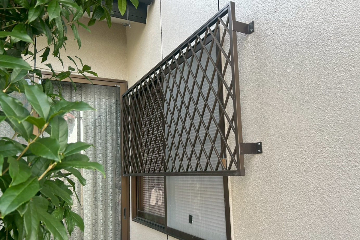 肥後トーヨー住器の後付けシャッター 熊本市 H様の施工前の写真3