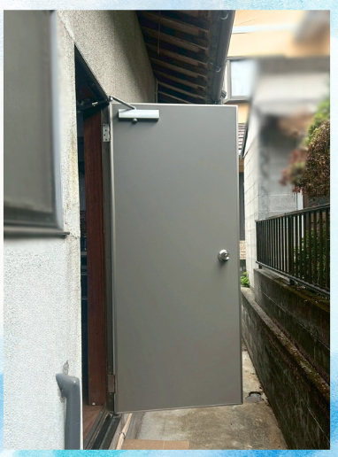 肥後トーヨー住器の熊本市　T様邸　勝手口ドアリフォームの施工後の写真1