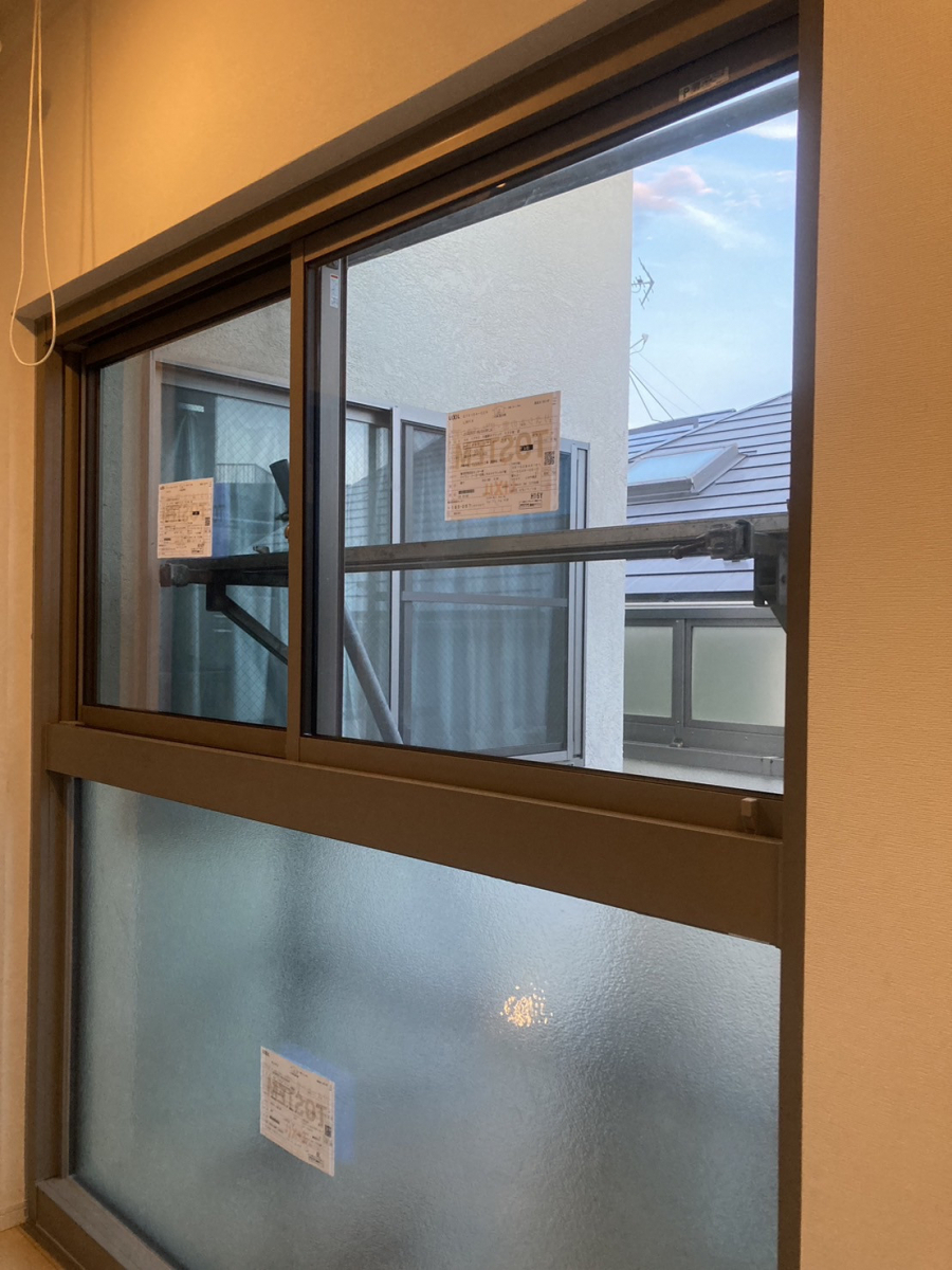 ケイワン・マドの【補助金ラストチャンス！】開かなかった窓が、快適に開く窓へリフォーム！の施工後の写真1