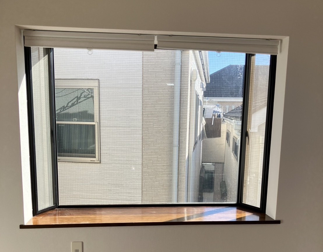 ケイワン・マドの出窓を二重窓へリフォーム！気温差を無くしましょう♪の施工前の写真1