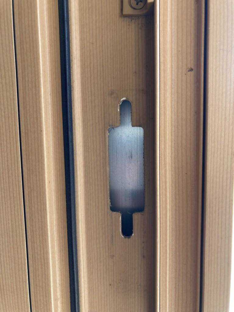 NCCトーヨー住器 伊那店の伊那市：鍵が壊れて玄関が閉まらない、玄関鍵交換(半日間)。の施工後の写真2