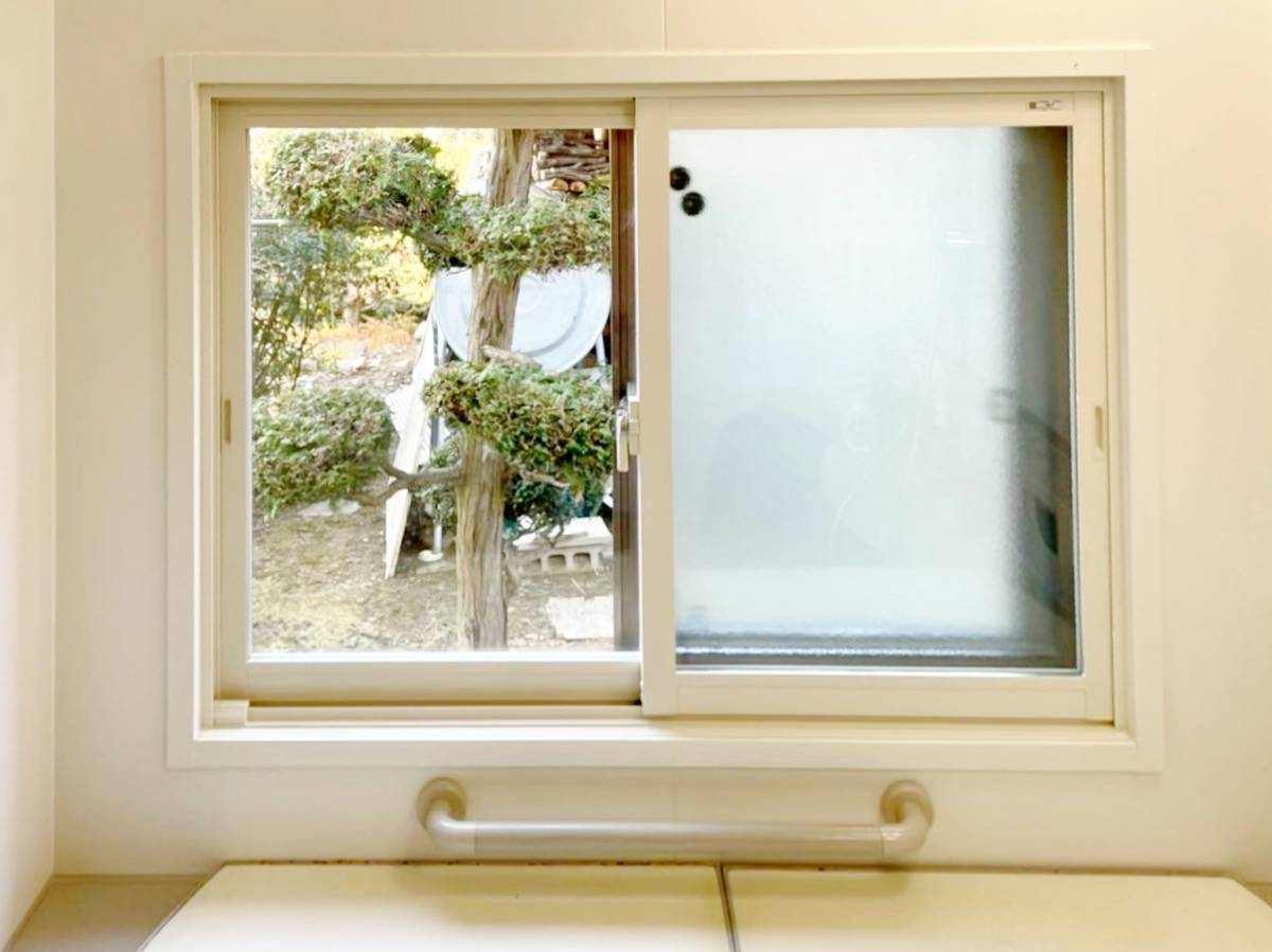 NCCトーヨー住器 伊那店の浴室内窓インプラスで寒さ対策の施工後の写真2