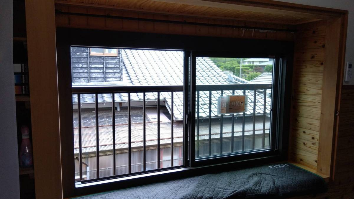 山口西京トーヨー住器の窓リフォーム　リプラス取替窓工事の施工後の写真1