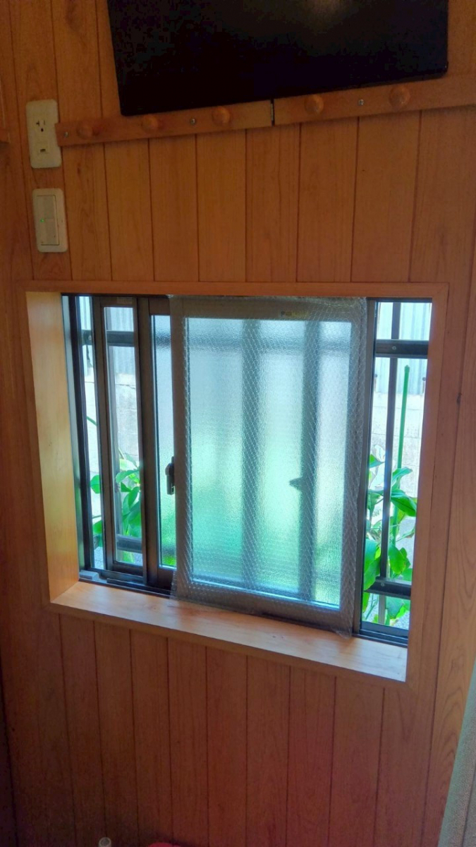山口西京トーヨー住器 長門の窓リフォーム　インプラスで断熱リフォームの施工前の写真1
