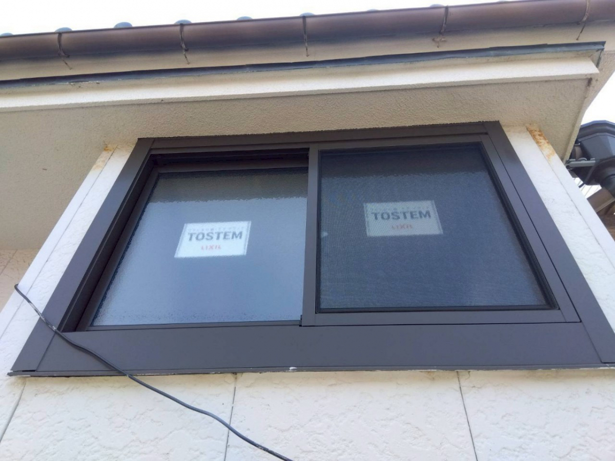 山口西京トーヨー住器 長門の窓リフォーム　リプラス　カバー工法の施工後の写真1