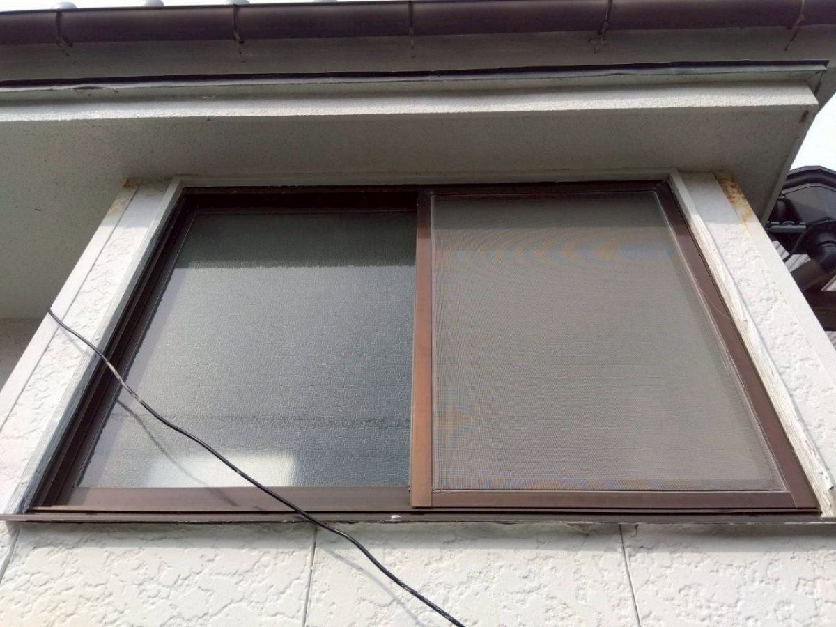 山口西京トーヨー住器 長門の窓リフォーム　リプラス　カバー工法の施工前の写真1