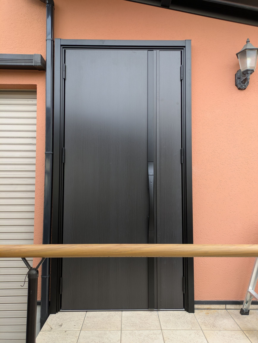 リフォームきたむらの兵庫県伊丹市Y様邸|玄関も窓もまとめて快適に!先進的窓リノベ補助金を活用したお得なリフォームの施工後の写真1