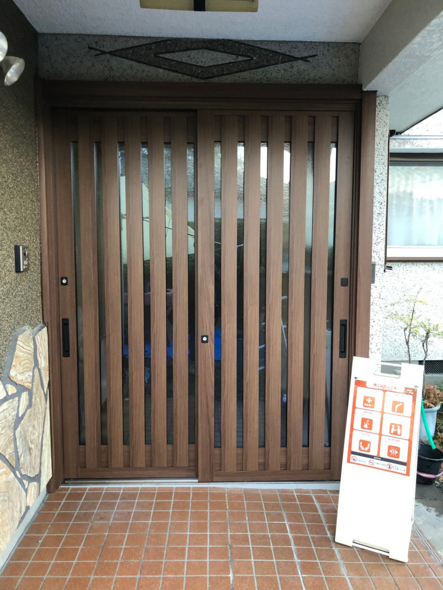 米田トーヨー住器の玄関取替え　の施工後の写真1